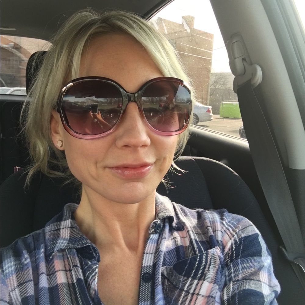 Meet your Posher, Melanie